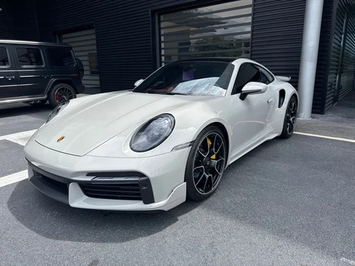 
           
        2022 Porsche 911 Turbo S