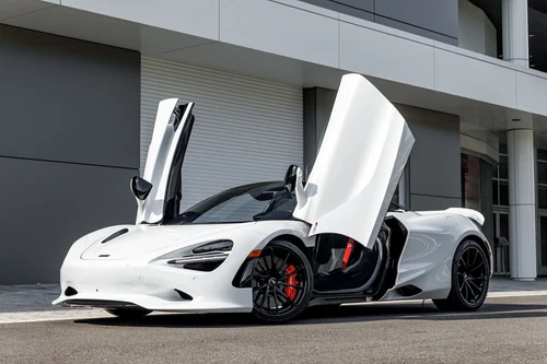 
           
        2024 McLaren 750S Spider