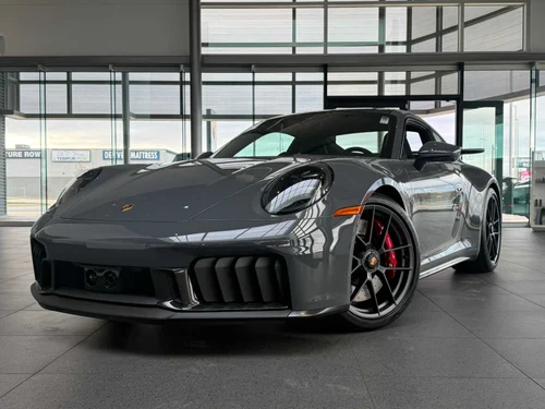 
           
        2026 Porsche 911 Carrera GTS