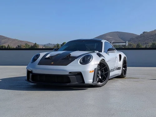 
           
        2025 Porsche 911