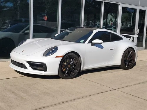 
           
        2021 Porsche 911 Carrera