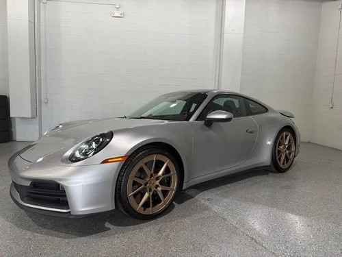 
           
        2025 Porsche 911