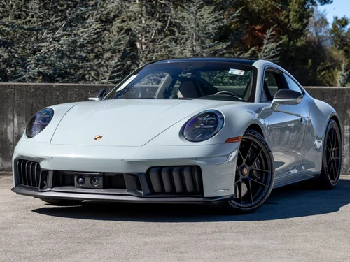 
           
        2025 Porsche 911 Carrera 4 GTS