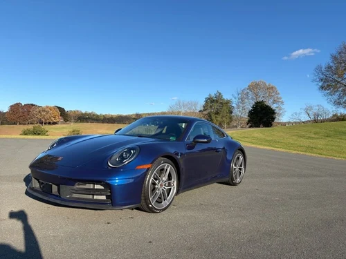 
           
        2025 Porsche 911 Carrera