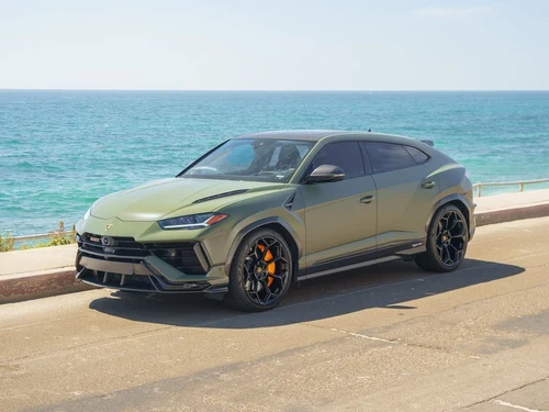 2023 Lamborghini Urus Performante