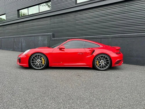 
           
        2017 Porsche 911 Turbo S