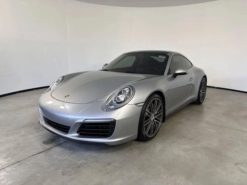 
           
        2017 Porsche 911