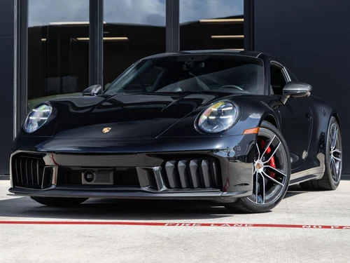 
           
        2026 Porsche 911 Carrera GTS