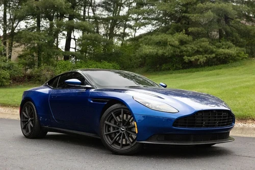 
           
        2020 Aston Martin DB11 AMR