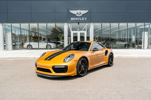 
           
        2018 Porsche 911