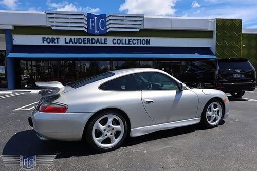 
           
        2000 Porsche 911