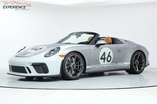 
           
        2019 Porsche 911