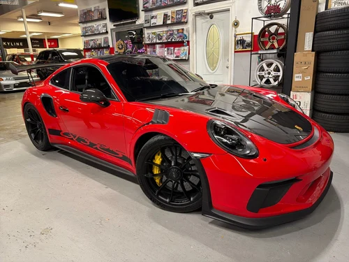 
           
        2019 Porsche 911