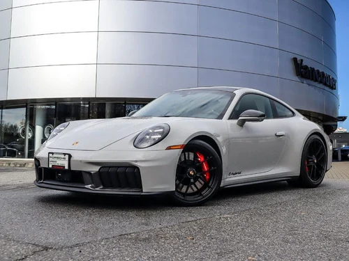 2025 Porsche 911 Carrera 4 GTS