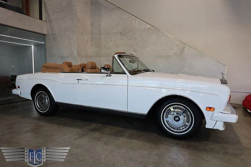 
           
        1995 Rolls-Royce Corniche S