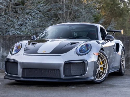 
           
        2018 Porsche 911 GT2 RS