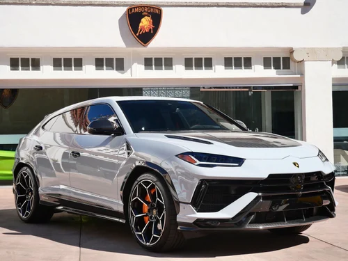 
           
        2024 Lamborghini Urus Performante