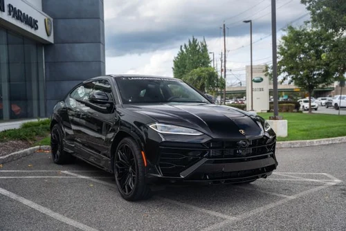2026 Lamborghini Urus SE