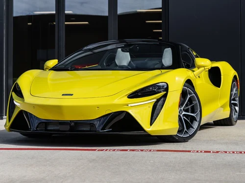 
           New 
        2027 McLaren Artura Base