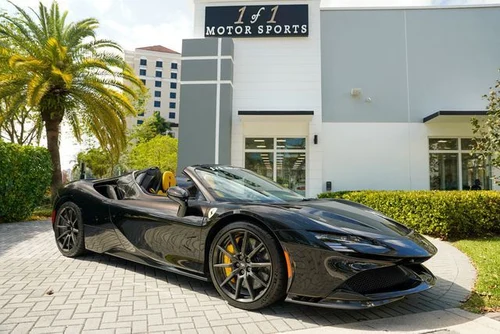 
           
        2022 Ferrari SF90 Spider Convertible