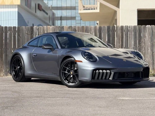 
           
        2025 Porsche 911 Carrera GTS