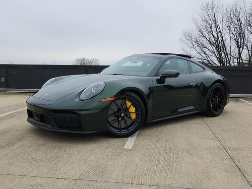 
           
        2026 Porsche 911 Carrera GTS