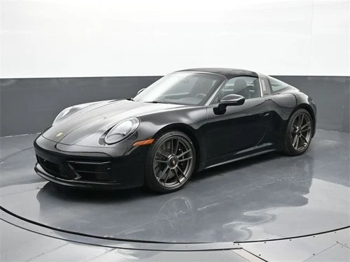 
           
        2022 Porsche 911