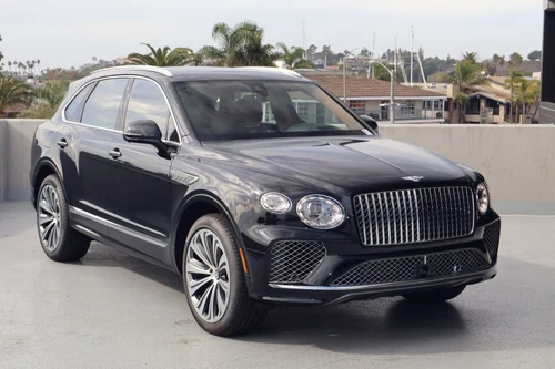 
           New 
        2025 Bentley Bentayga V8
