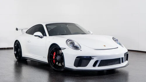 
           
        2018 Porsche 911