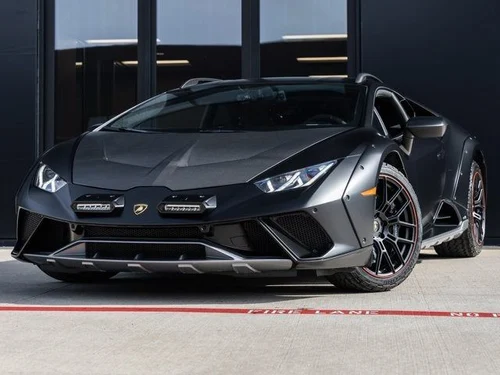 
           
        2023 Lamborghini Huracan Sterrato Base