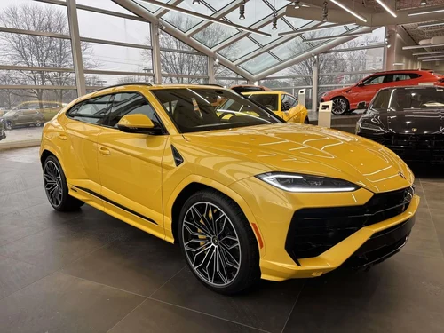 
           New 
        2025 Lamborghini Urus SE