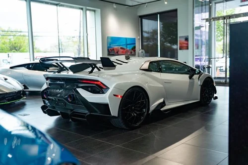 
           
        2022 Lamborghini Huracan STO Base