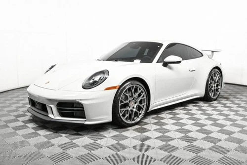 
           
        2025 Porsche 911 RWD