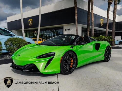 
           
        2025 McLaren Artura