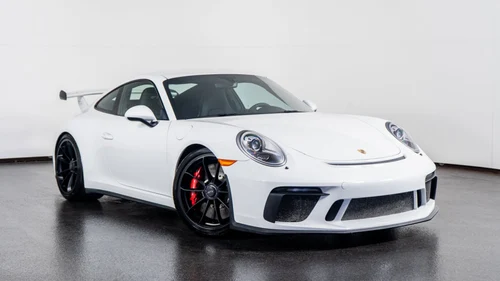 
           
        2018 Porsche 911