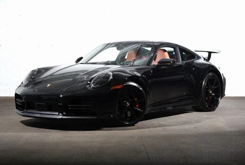 
           New 
        2026 Porsche 911