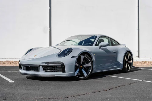 
           
        2023 Porsche 911