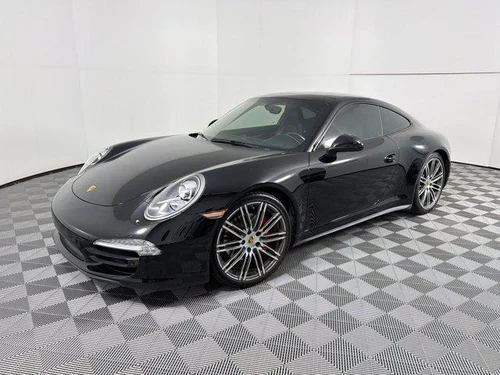 
           
        2015 Porsche 911 Carrera 4S
