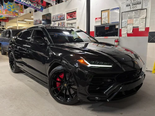 
           
        2020 Lamborghini Urus