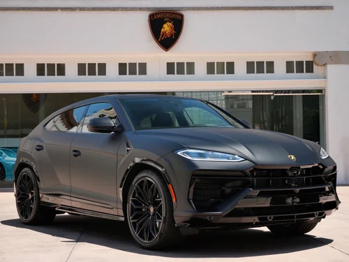 
           
        2025 Lamborghini Urus SE