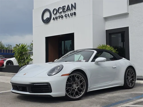 
           
        2021 Porsche 911