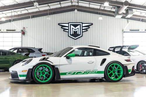 
           
        2023 Porsche 911
