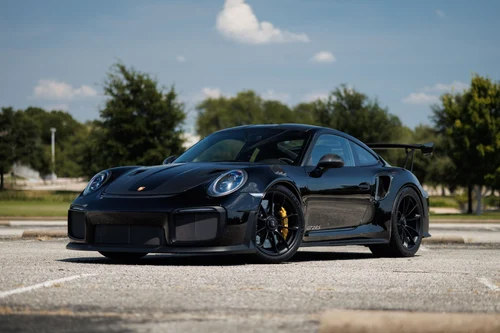 
           
        2018 Porsche 911 GT2 RS