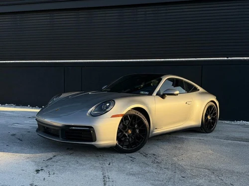 
           
        2023 Porsche 911 Carrera