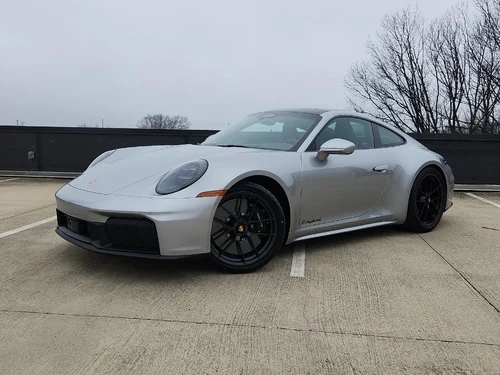 
           
        2026 Porsche 911 Carrera 4 GTS