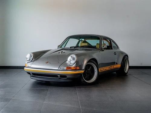 
           
        1990 Porsche 911 Carrera