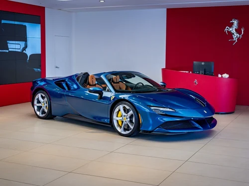 
           
        2023 Ferrari SF90 Spider Base