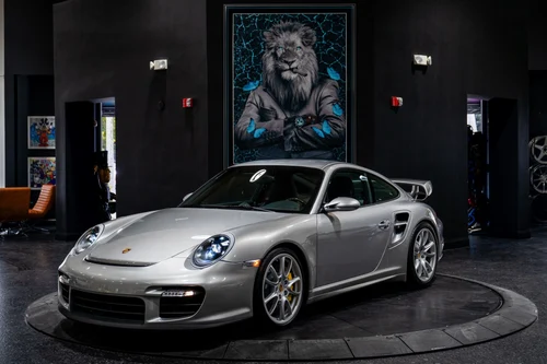 
           
        2008 Porsche 911 GT2