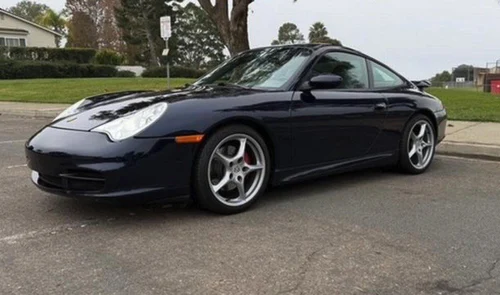 
           
        2003 Porsche 911 Carrera