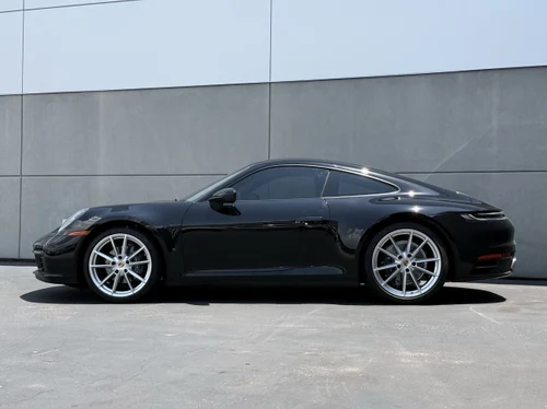 
           
        2022 Porsche 911 Carrera